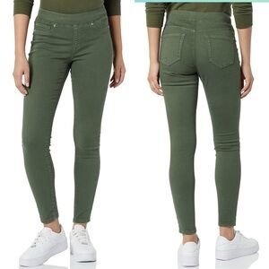 NWT Amazon Essentials Stretch Pull-On Skinny Jegging (6-Long)